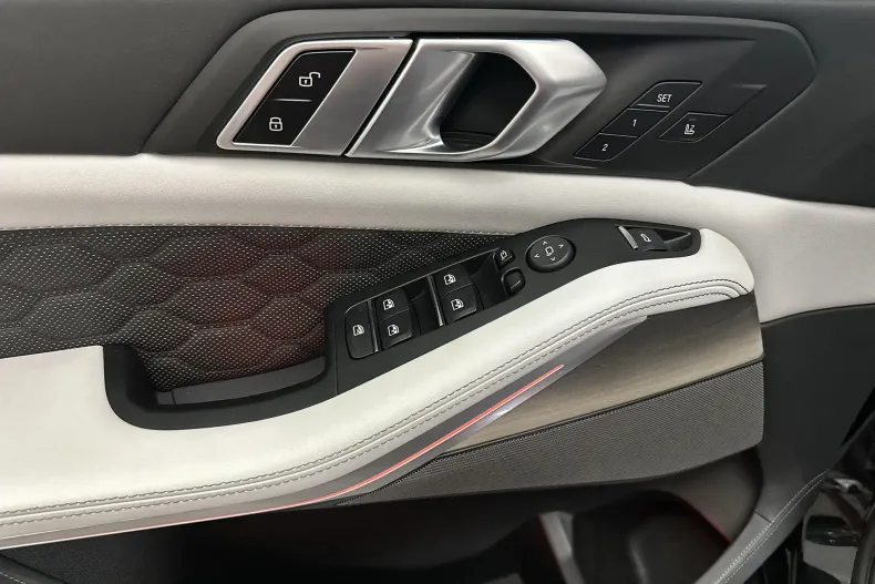 BMW X5 M (Seria X) din 2023 cu 51.607 km - oferta BMW184438 - foto 14