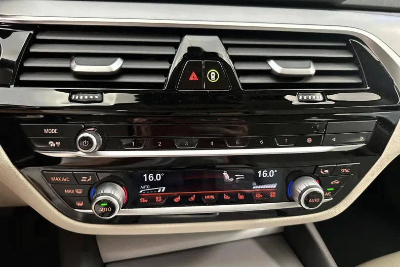 BMW Seria 5 din 2021 cu 94.579 km - oferta BMW184440 - foto 18