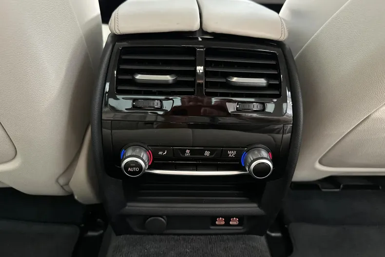 BMW Seria 5 din 2021 cu 94.579 km - oferta BMW184440 - foto 22