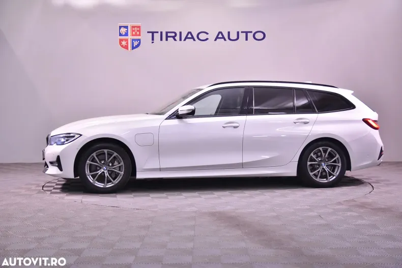 BMW Seria 3 din 2020 cu 126.790 km - oferta BMW184454 - foto 2