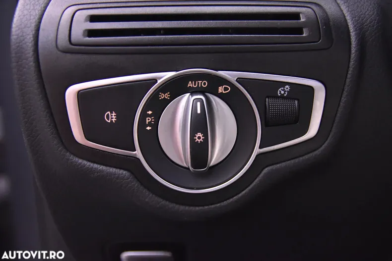 Mercedes-Benz GLC din 2021 cu 142.728 km - oferta MER184464 - foto 15