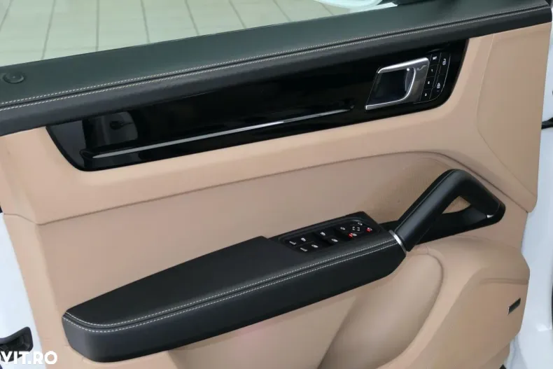 Porsche Cayenne din 2022 cu 72.000 km - oferta POR184482 - foto 31