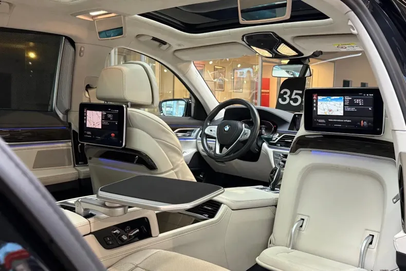 BMW Seria 7 din 2021 cu 66.100 km - oferta BMW184483 - foto 7