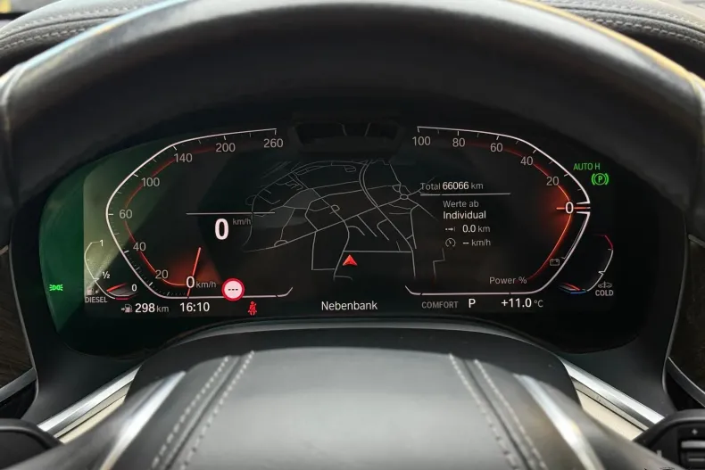 BMW Seria 7 din 2021 cu 66.100 km - oferta BMW184483 - foto 28