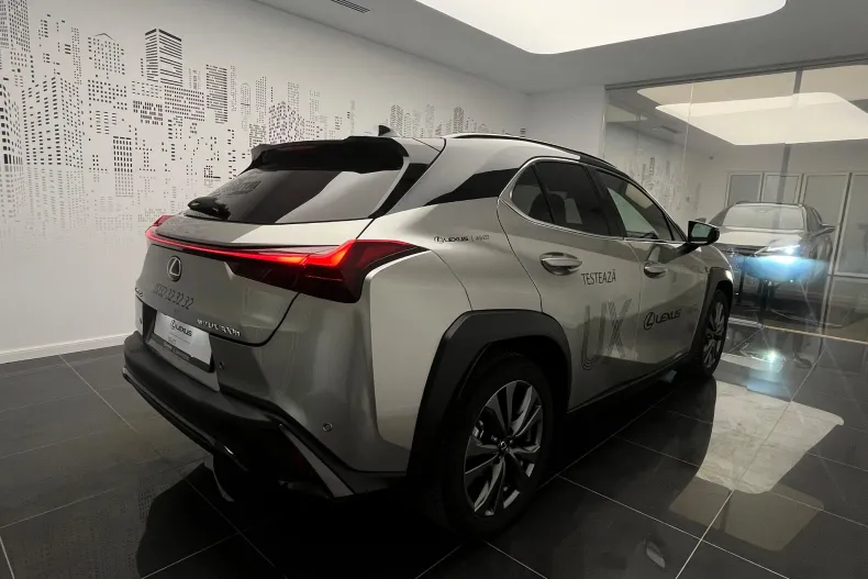 Lexus UX din 2025 cu 3.500 km - oferta LEX184488 - foto 8