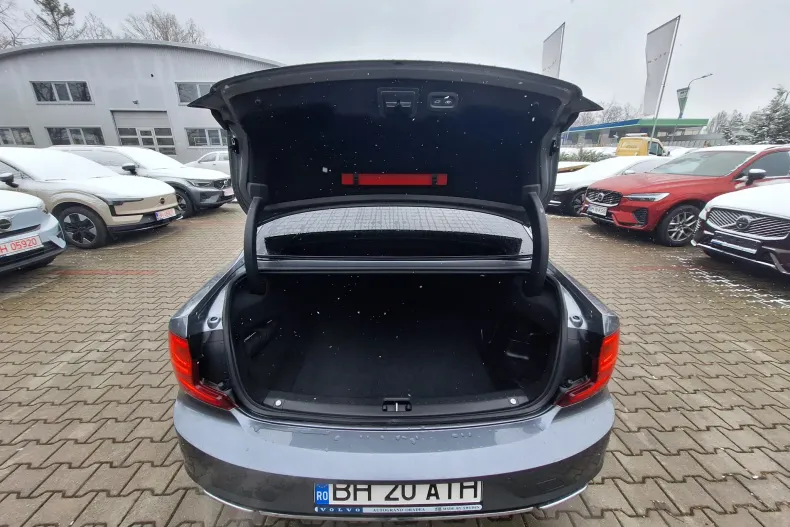 Volvo S90 din 2020 cu 110.627 km - oferta VOL184496 - foto 15