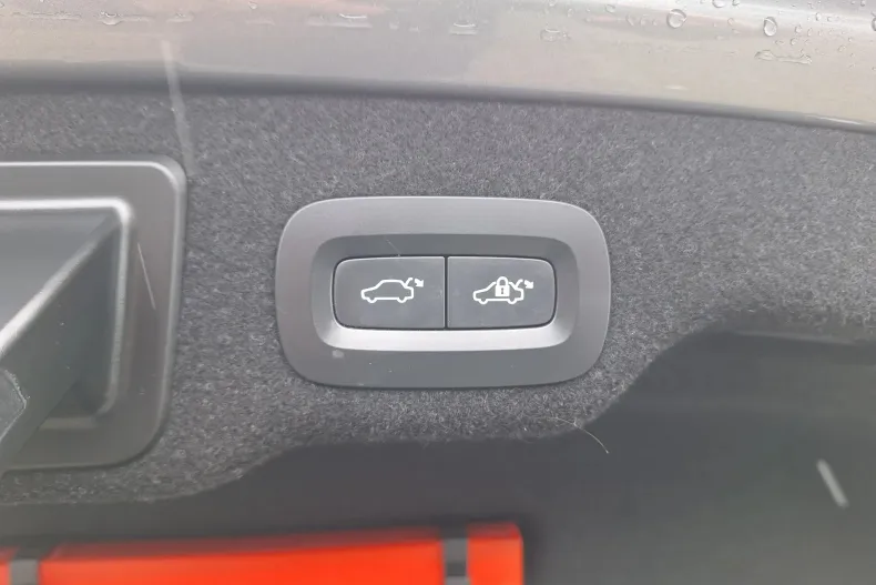 Volvo S90 din 2020 cu 110.627 km - oferta VOL184496 - foto 16