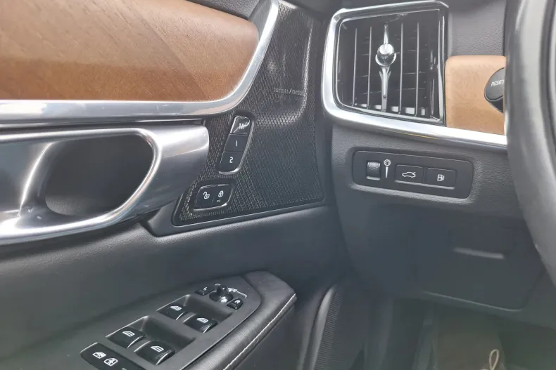 Volvo S90 din 2020 cu 110.627 km - oferta VOL184496 - foto 30