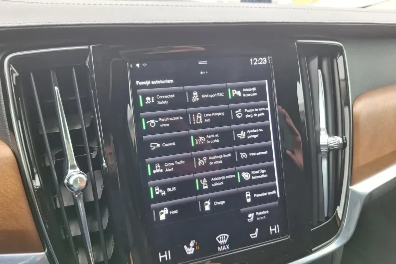 Volvo S90 din 2020 cu 110.627 km - oferta VOL184496 - foto 33