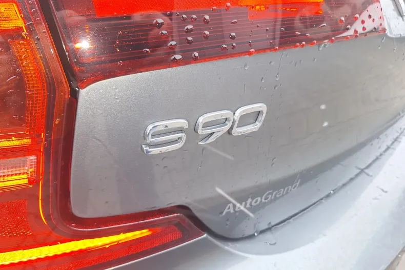 Volvo S90 din 2020 cu 110.627 km - oferta VOL184496 - foto 40