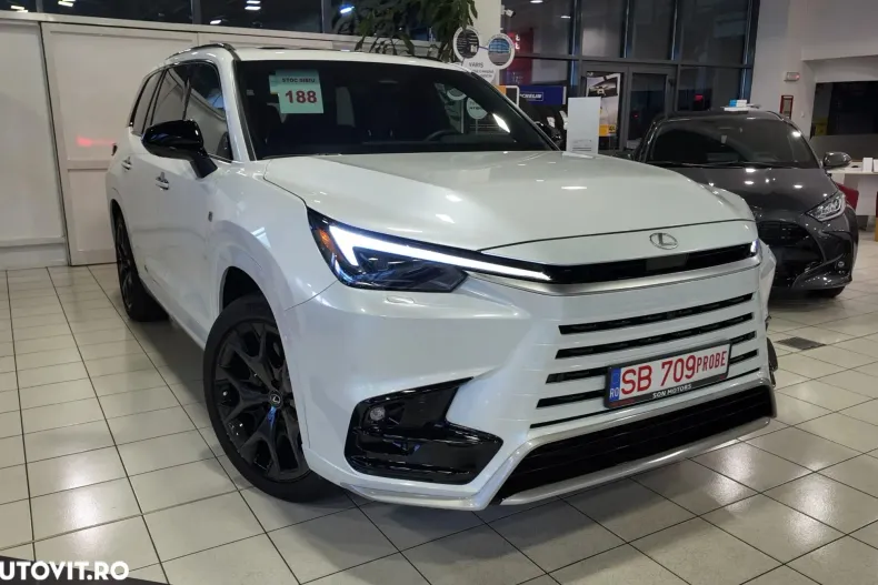 Lexus TX500 H din 2024 cu 17.900 km - oferta LEX184506 - foto 1