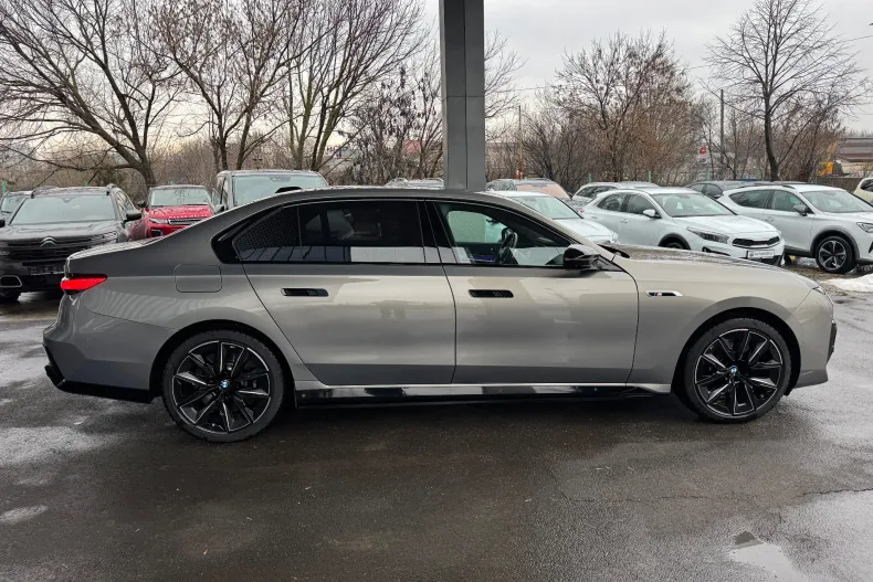 BMW M7 (Modele M) din 2023 cu 35.200 km - oferta BMW184535 - foto 4