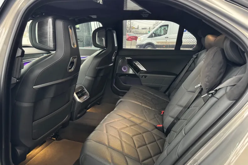 BMW M7 (Modele M) din 2023 cu 35.200 km - oferta BMW184535 - foto 10