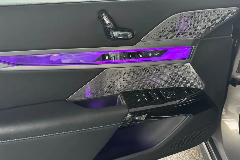 BMW M7 (Modele M) din 2023 cu 35.200 km - oferta BMW184535 - foto 13