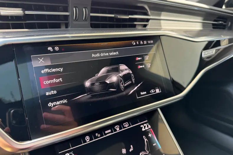 Audi RS6 din 2025 cu 37 km - oferta AUD184536 - foto 11