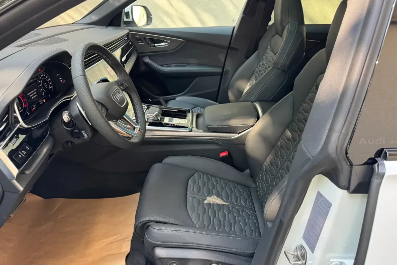 Audi RSQ8 din 2025 cu 13 km - oferta AUD184537 - foto 9