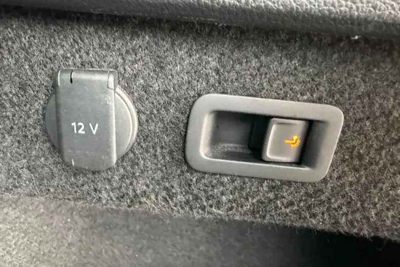 Volkswagen Passat din 2022 cu 169.000 km - oferta VOL184545 - foto 7