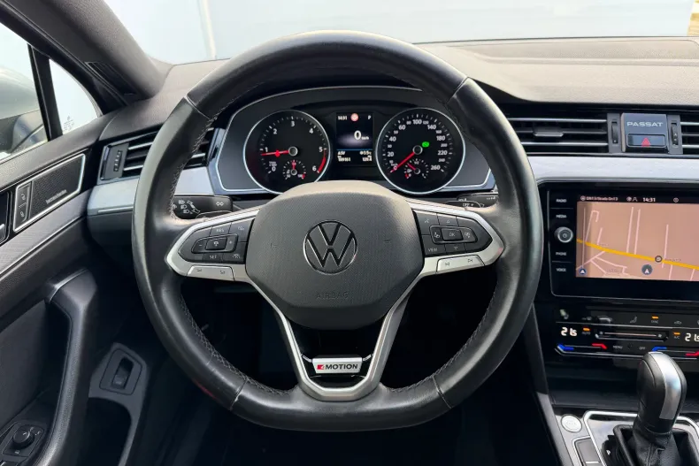 Volkswagen Passat din 2022 cu 169.000 km - oferta VOL184545 - foto 9
