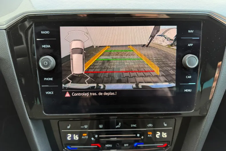 Volkswagen Passat din 2022 cu 169.000 km - oferta VOL184545 - foto 13