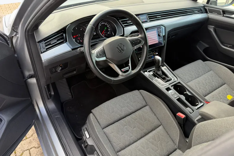 Volkswagen Passat din 2022 cu 169.000 km - oferta VOL184545 - foto 18