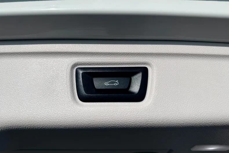 BMW Seria 3 din 2024 cu 7.000 km - oferta BMW184547 - foto 16