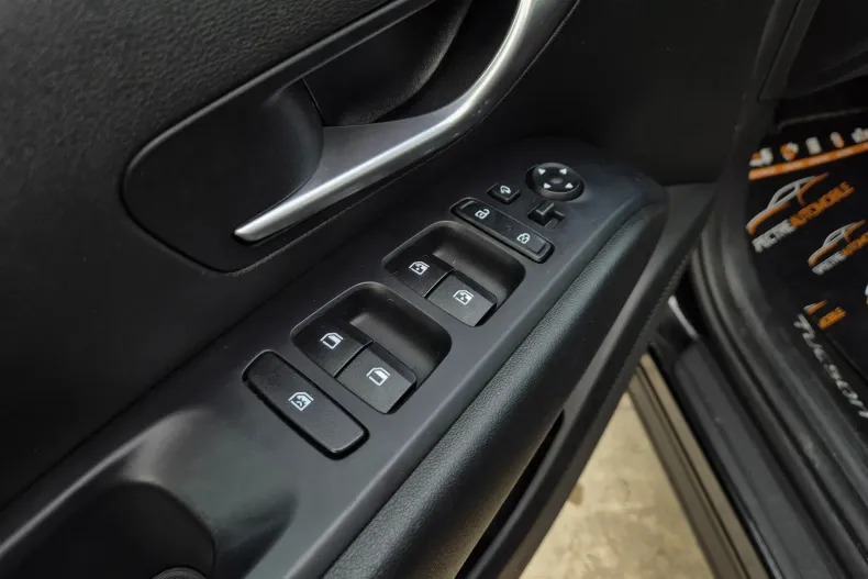 Hyundai TUCSON din 2022 cu 144.150 km - oferta HYU184549 - foto 19