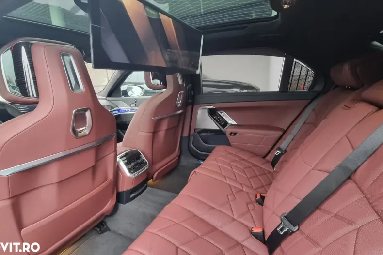 BMW Seria 7 din 2026 cu 6.000 km - oferta BMW184550 - foto 11