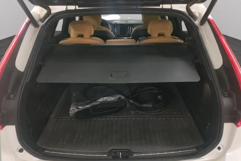 Volvo XC60 din 2021 cu 109.616 km - oferta VOL184553 - foto 8