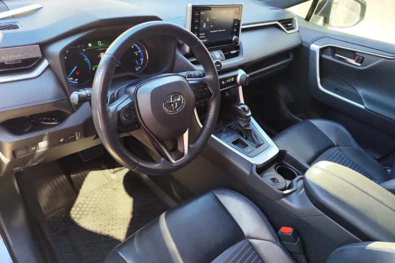 Toyota RAV4 din 2021 cu 45.000 km - oferta TOY184557 - foto 2