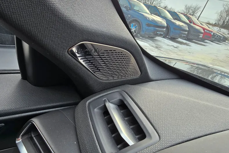 Lynk&Co 01 din 2023 cu 37.223 km - oferta LYN184560 - foto 11