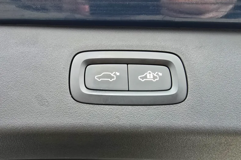 Lynk&Co 01 din 2023 cu 77.400 km - oferta LYN184561 - foto 12