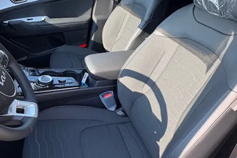 Kia Sportage din 2025 cu 1.774 km - oferta KIA184574 - foto 7