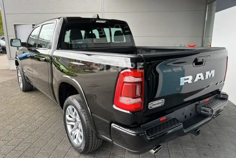 Dodge RAM din 2026 cu 20 km - oferta DOD184578 - foto 7