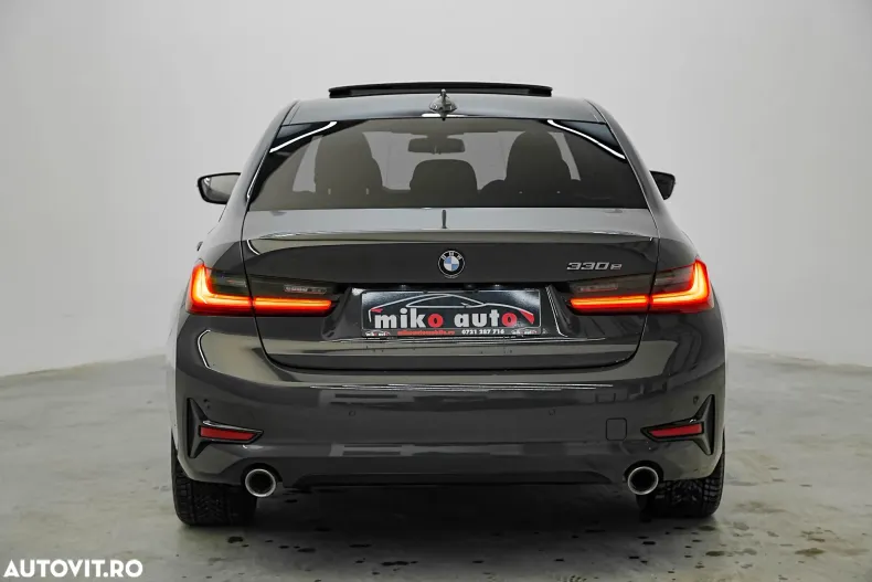 BMW Seria 3 din 2021 cu 157.000 km - oferta BMW184582 - foto 12