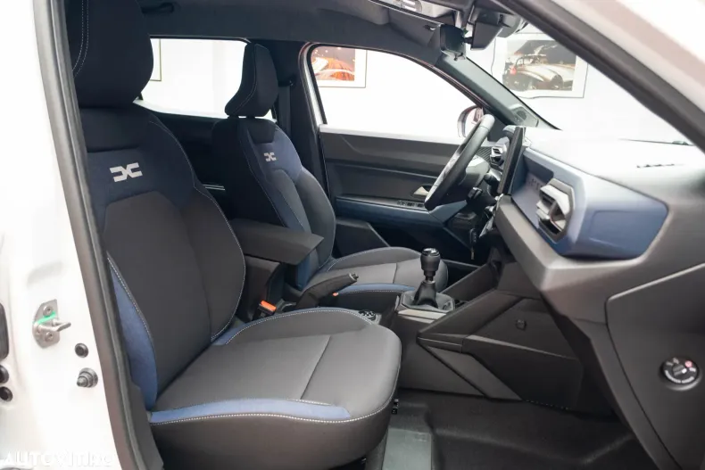 Dacia Duster din 2025 cu 15 km - oferta DAC184584 - foto 16