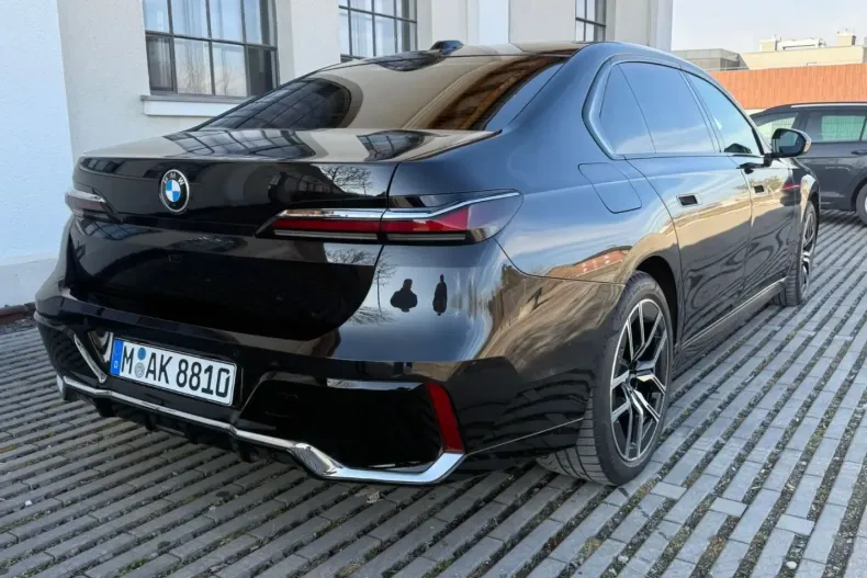 BMW 740 (Seria 7) din 2023 cu 66.700 km - oferta BMW184594 - foto 7