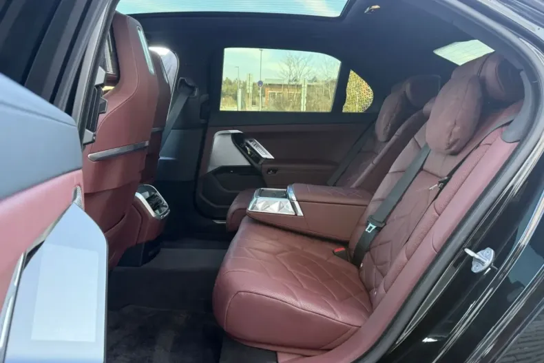 BMW 740 (Seria 7) din 2023 cu 66.700 km - oferta BMW184594 - foto 9