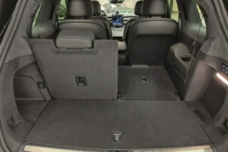 NIO EL8 din 2025 cu 9.950 km - oferta NIO184595 - foto 7