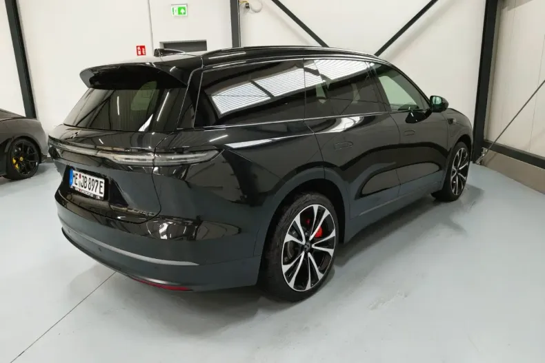 NIO EL8 din 2025 cu 9.950 km - oferta NIO184595 - foto 20