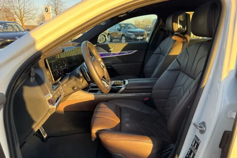 BMW 740 (Seria 7) din 2022 cu 95.810 km - oferta BMW184599 - foto 8