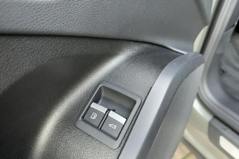 Audi Q5 din 2025 cu 10.988 km - oferta AUD184602 - foto 12