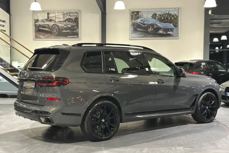 BMW X7 (Seria X) din 2025 cu 45.780 km - oferta BMW184603 - foto 3