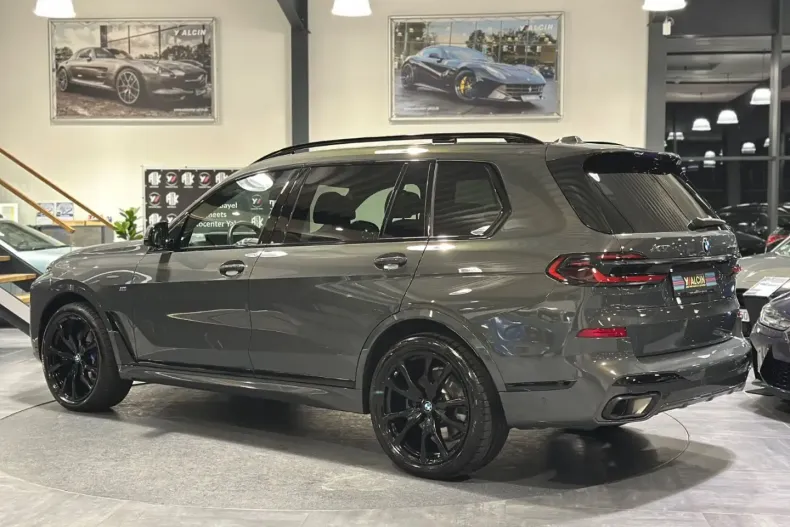 BMW X7 (Seria X) din 2025 cu 45.780 km - oferta BMW184603 - foto 4