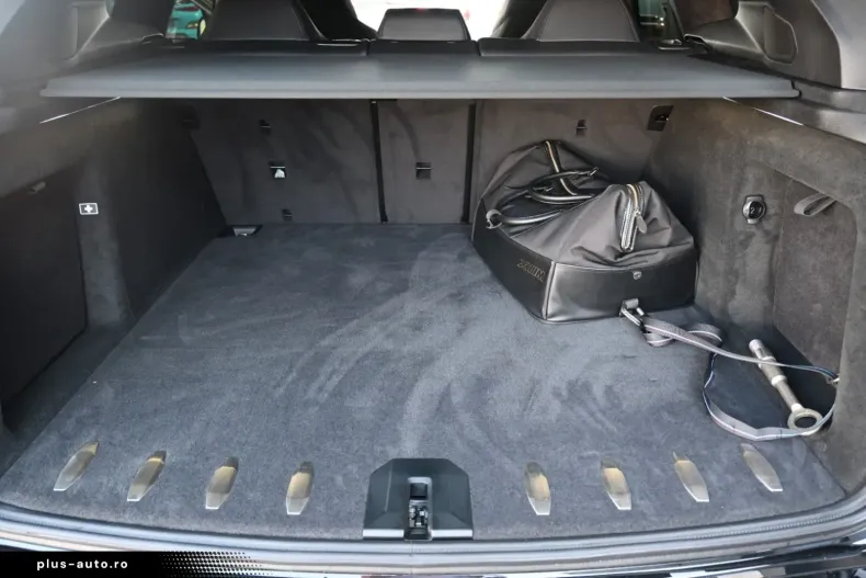 BMW XM (Seria X) din 2024 cu 7.000 km - oferta BMW184604 - foto 10