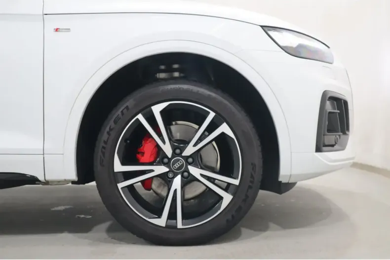 Audi Q5 din 2025 cu 17.728 km - oferta AUD184605 - foto 4