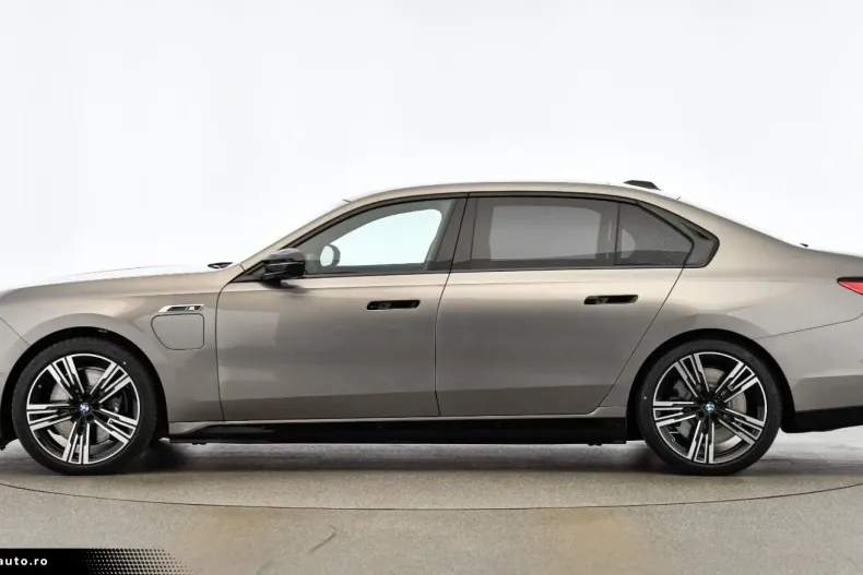 BMW M760 (Modele M) din 2025 cu 19.500 km - oferta BMW184620 - foto 5