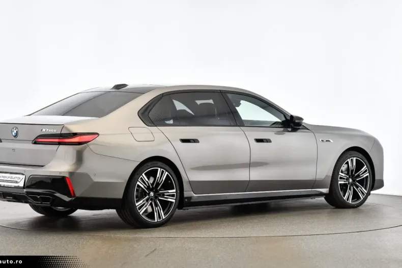 BMW M760 (Modele M) din 2025 cu 19.500 km - oferta BMW184620 - foto 6