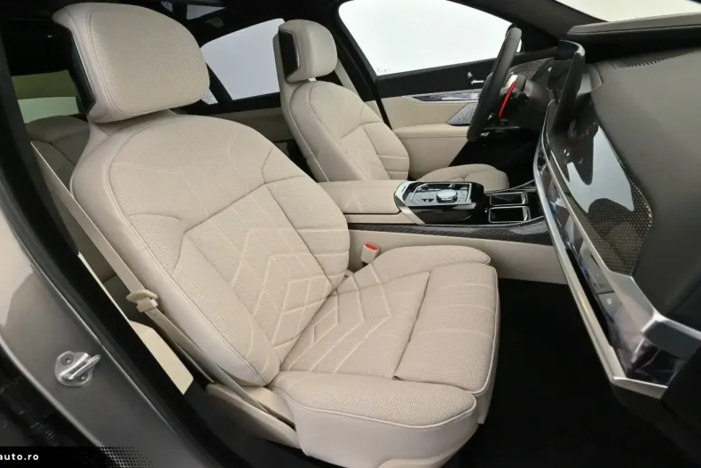 BMW M760 (Modele M) din 2025 cu 19.500 km - oferta BMW184620 - foto 17