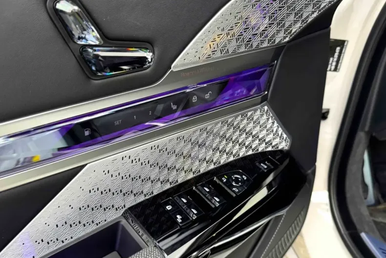 BMW M760 (Modele M) din 2024 cu 7.433 km - oferta BMW184621 - foto 18