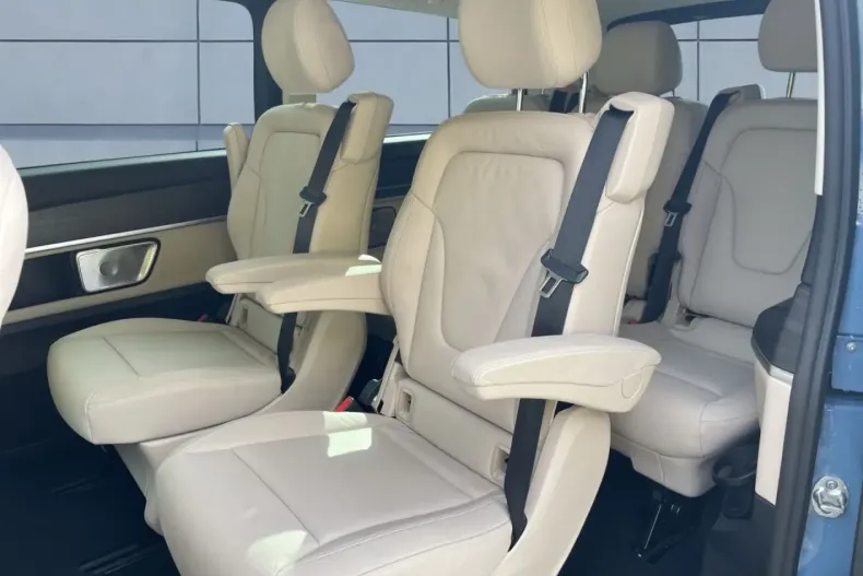 Mercedes-Benz V 250 (Clasa V) din 2025 cu 19.327 km - oferta MER184623 - foto 13